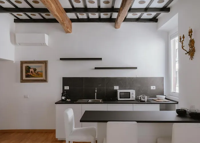Charming Frattina - 2 Bathrooms New *