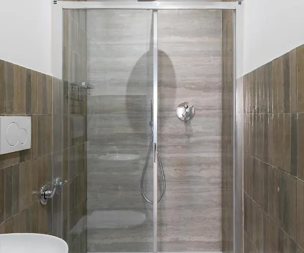 Charming Frattina - 2 Bathrooms New Apartment *