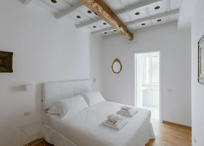 Apartment Charming Frattina - 2 Bathrooms New *